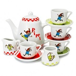 pippi longstocking tea set