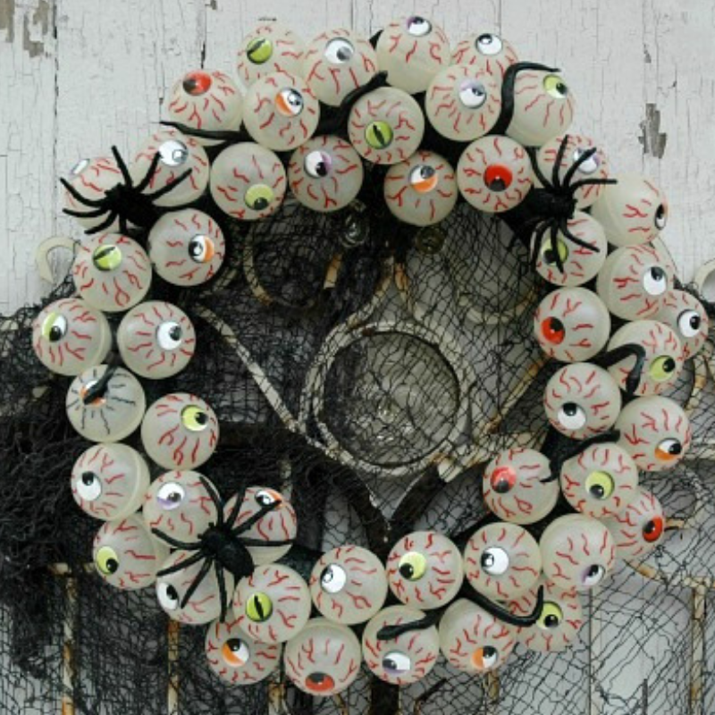 Eyeball wreath